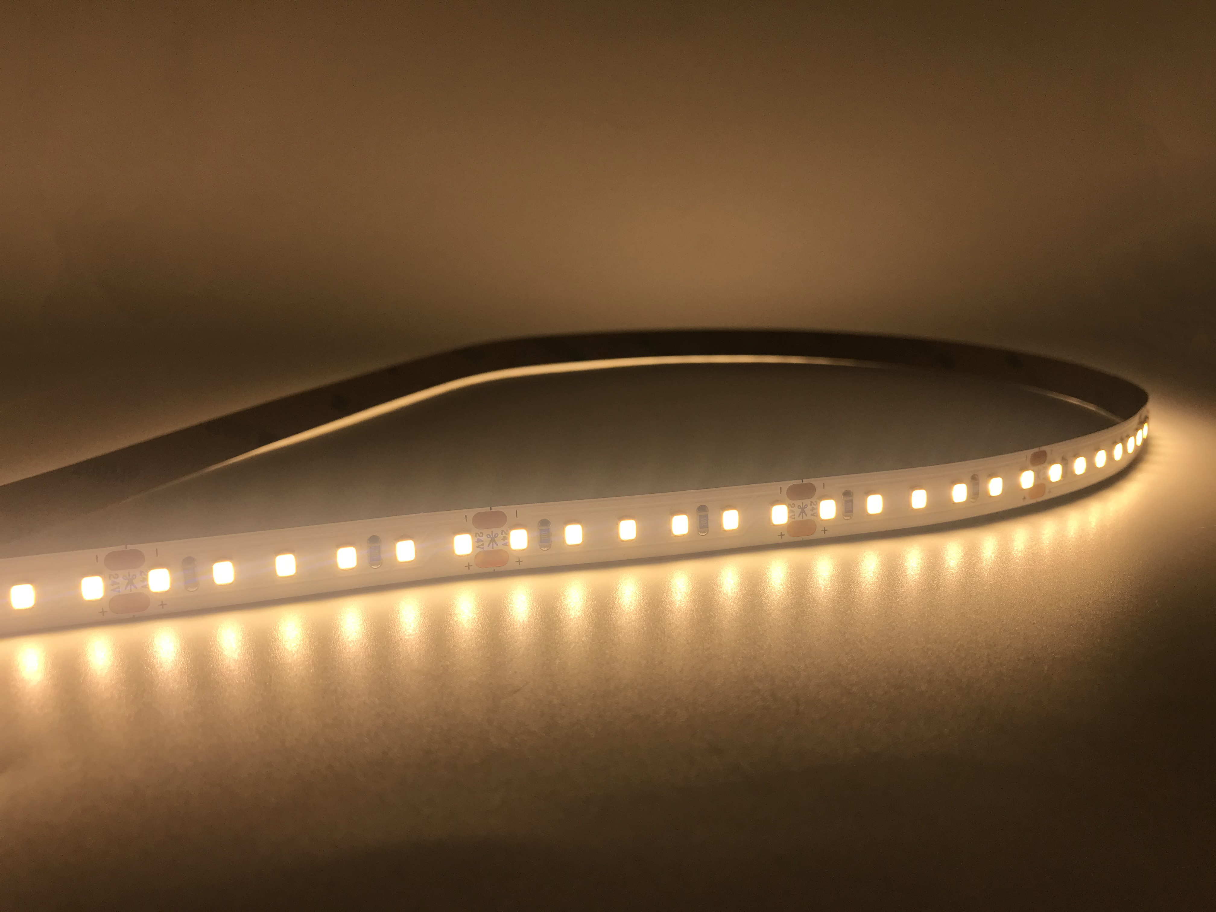SMD2835 LED monochrome light strip