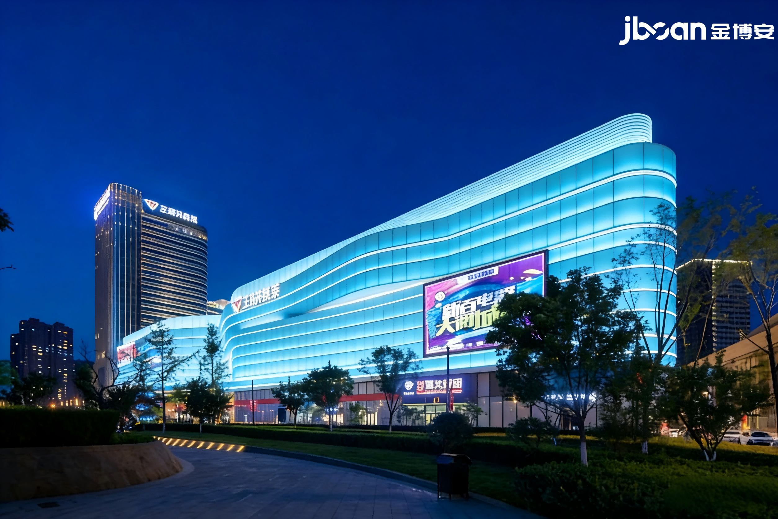 Lake Blue Light wall washer opens innovative solutions for commercial complexes (Figure 1)