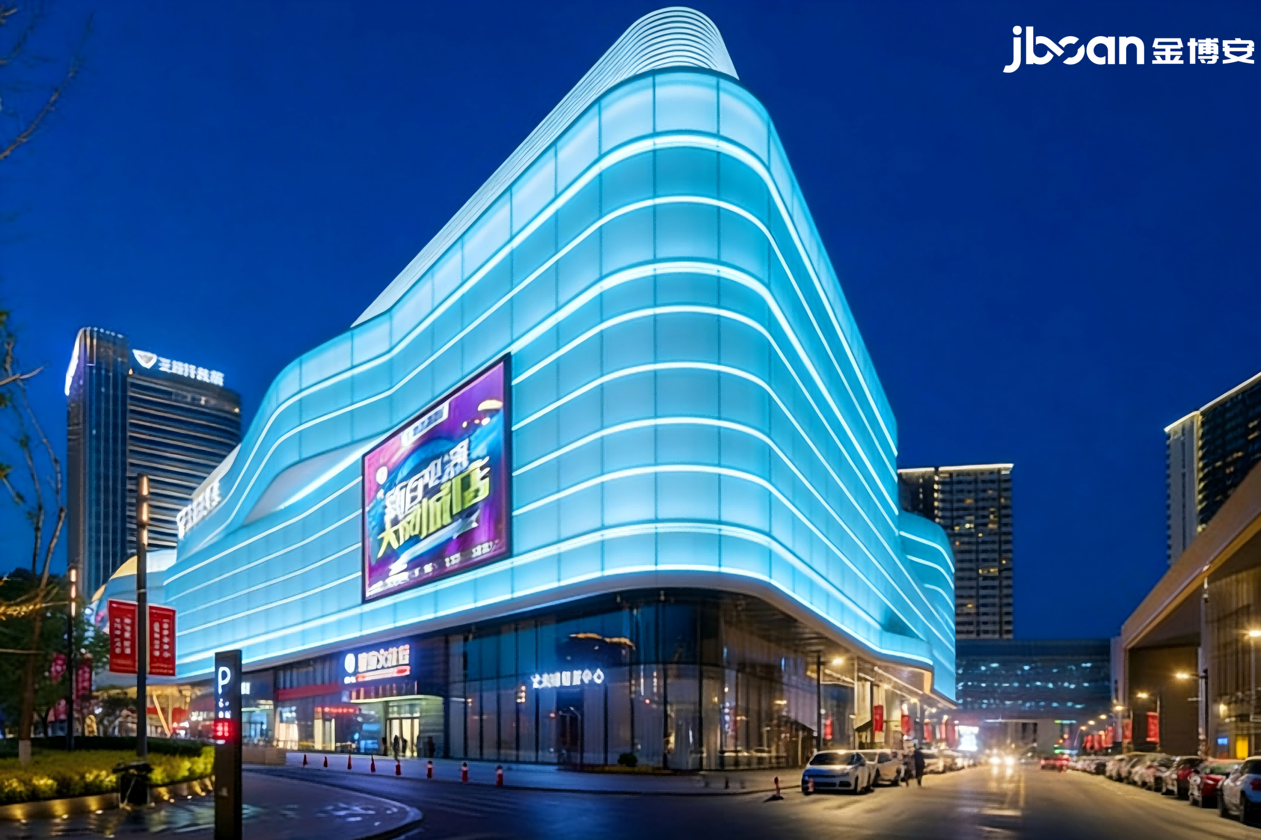 Lake Blue Light wall washer opens innovative solutions for commercial complexes (Figure 2)