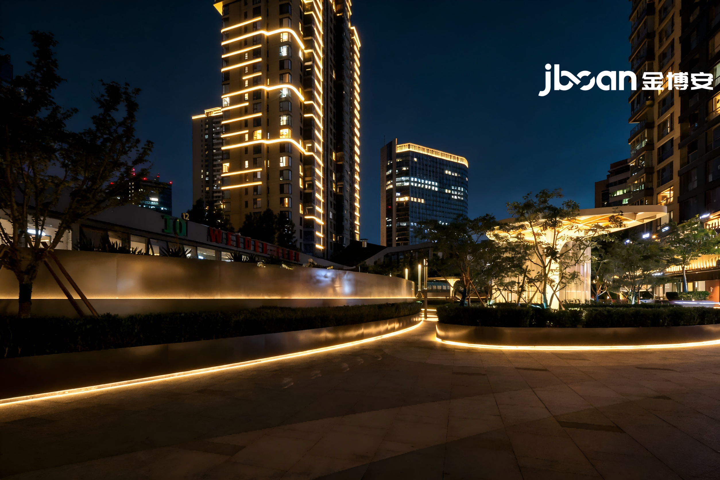 Jin Boan lights up the alleys of China Resources Commercial District