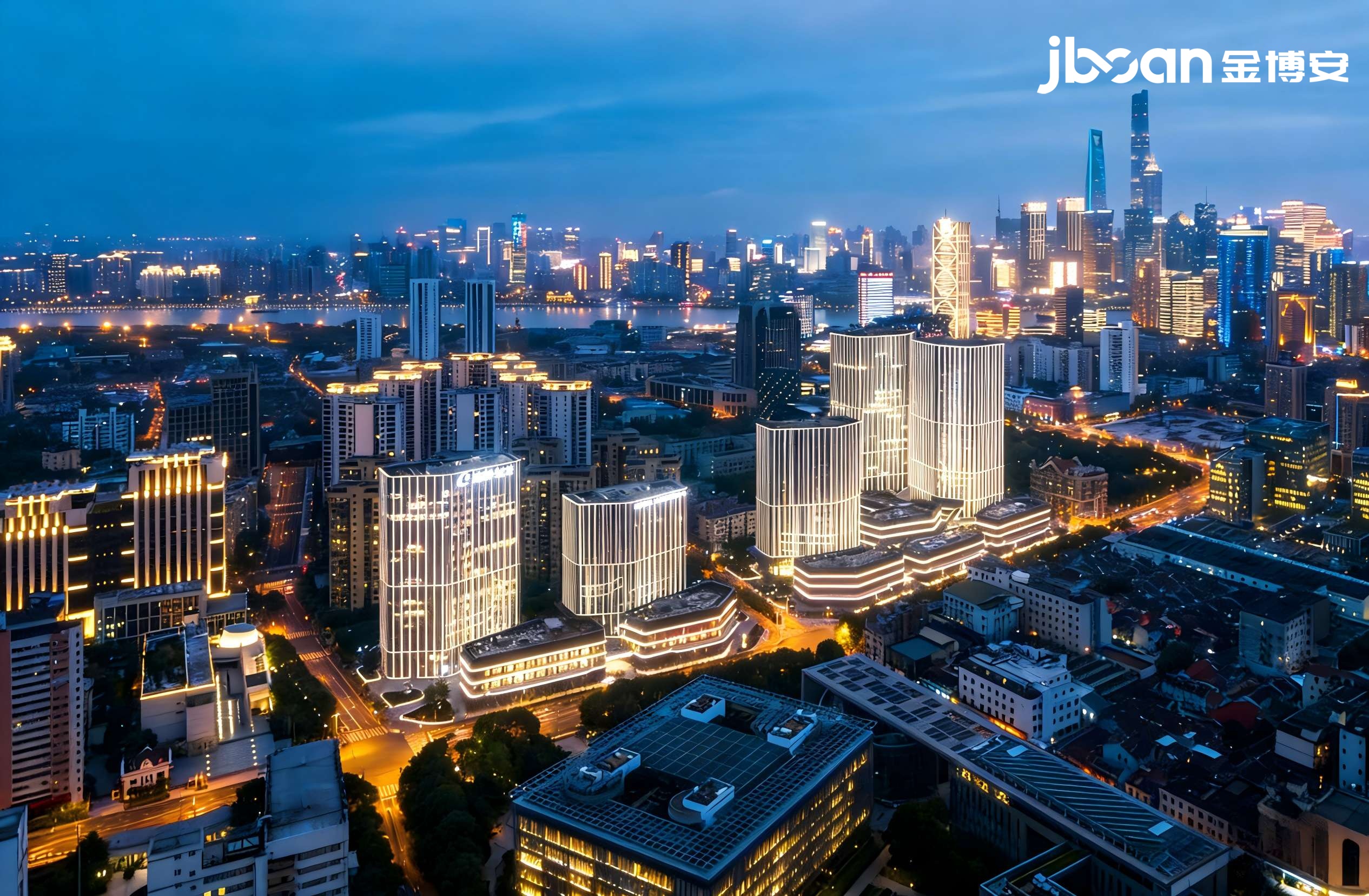 The outline lighting project of Shanghai Poly Greenland Plaza was successfully completed (Figure 3)