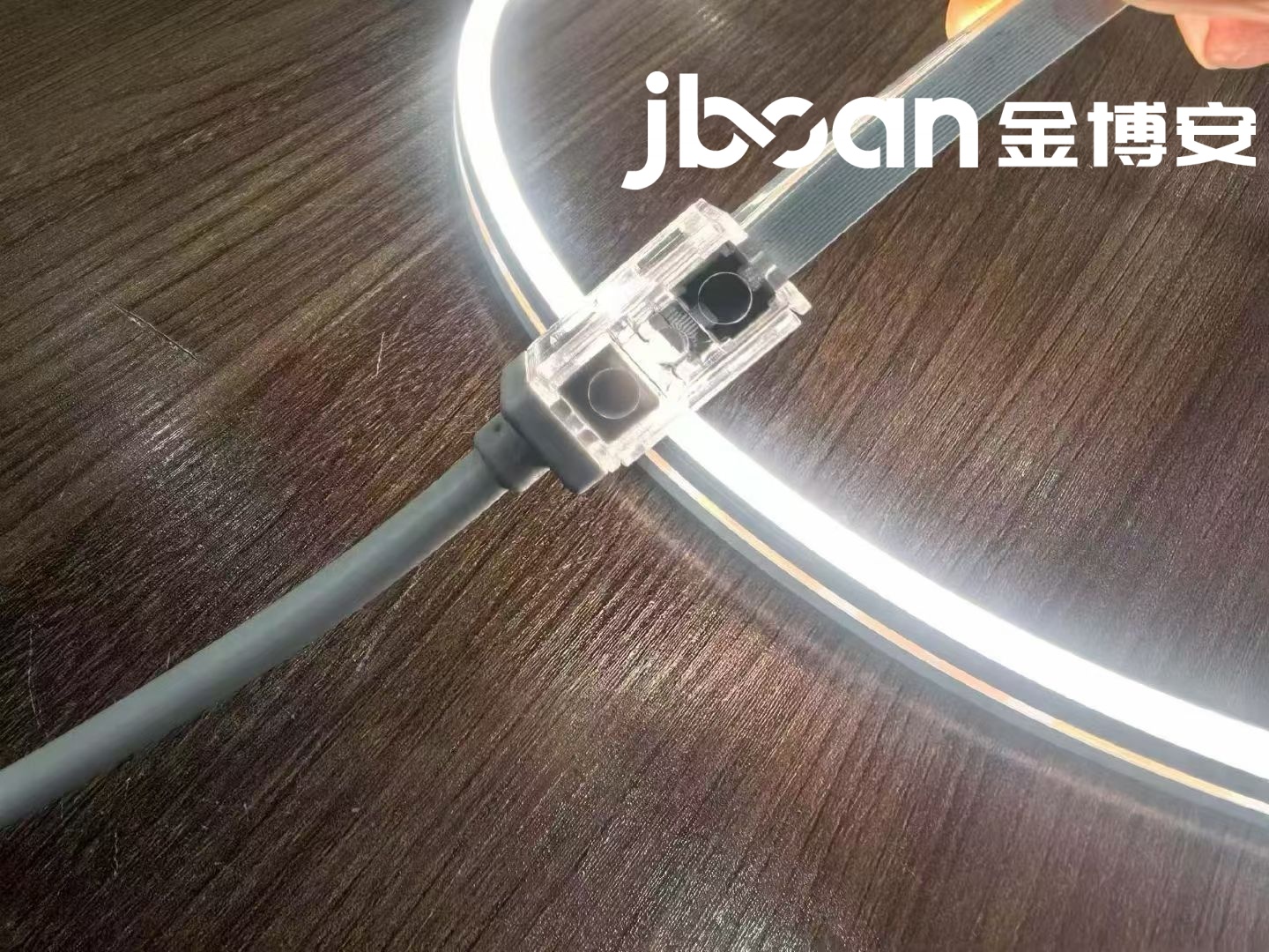 JBOAN special butt joint overcomes long-distance curtain wall lighting and seamless splicing bids farewell to dark area faults (Figure 2)